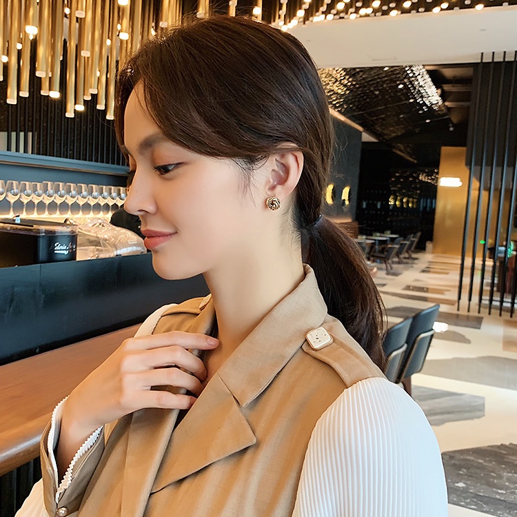 Khuyên tai bông tai nụ chất liệu mạ vàng thanh lịch, thiết kế đơn giản phong cách Hàn Quốc cho nữ BT62
