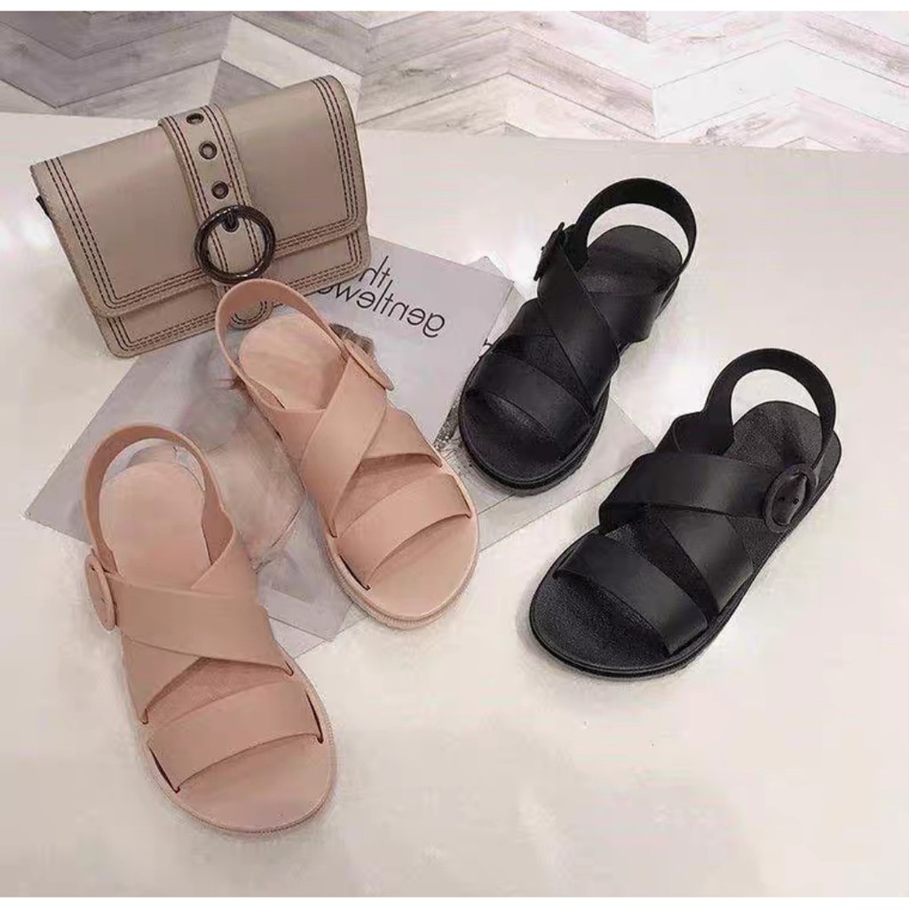 Giày sandal quai chéo CAO SU NON - THOẢI MÁI ĐI MƯA