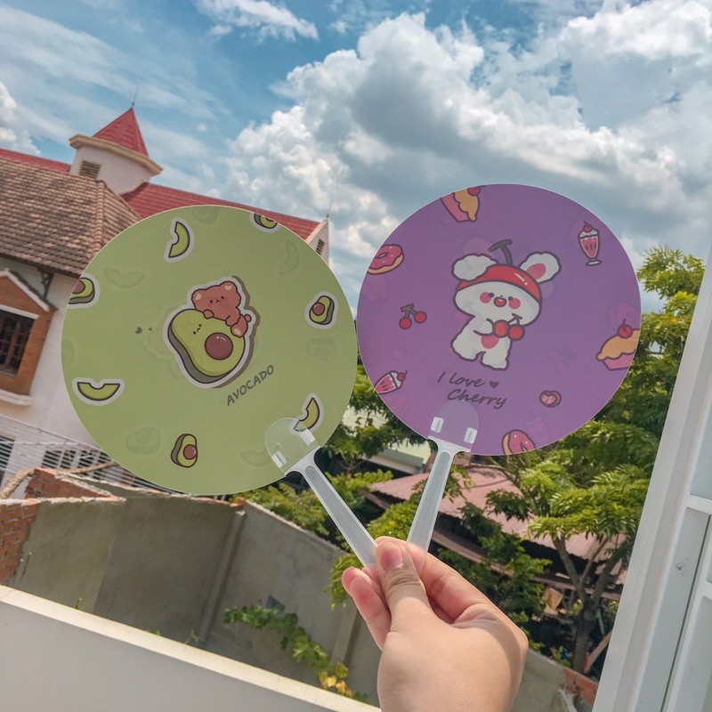Quạt cầm tay hình cute