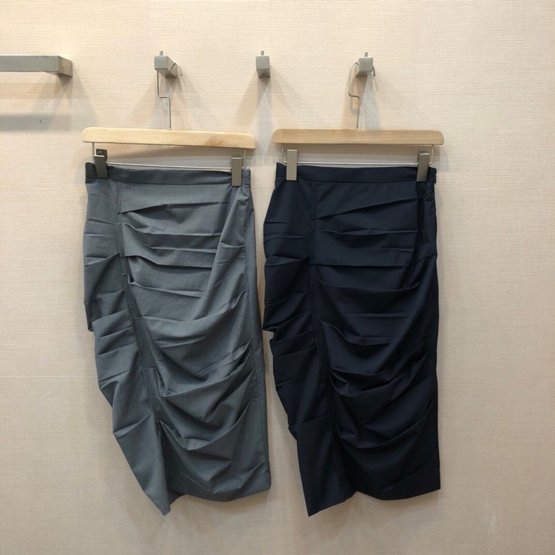 Chân váy bút chì dáng công sở thương hiệu MaxMara cao cấp mẫu mới 2022 thiết kế nếp gấp cân đối ôm sát