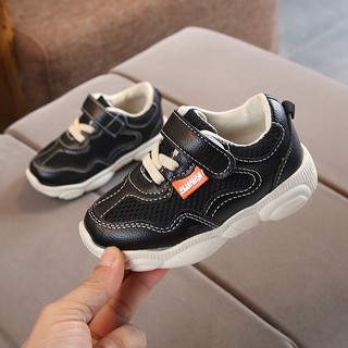 Giày sneaker thể thao cho bé trai