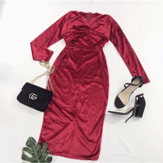 Đầm body nhung đỏ