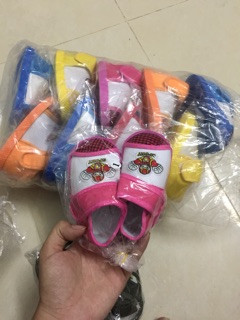 Set 4 đôi giày cho bé