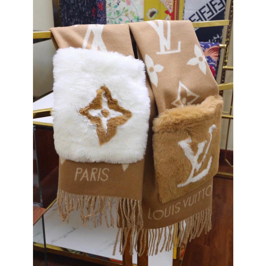 Khăn Choàng Dạ Lông Cừu Có Túi Cao Cấp