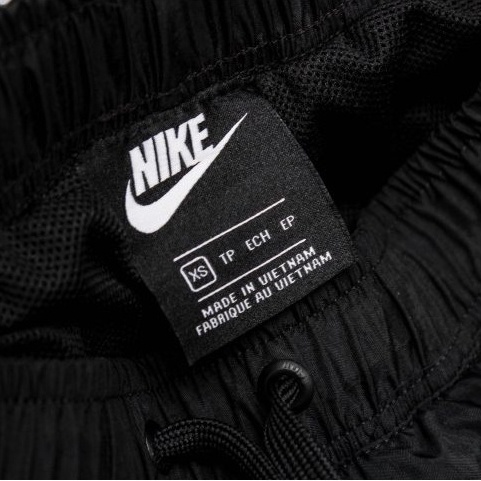 QUẦN NIKE SWOOSH WOVEN TROUSERS PANT - ĐEN / TRẮNG