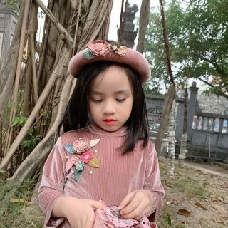 Áo dài nhung cho bé gái