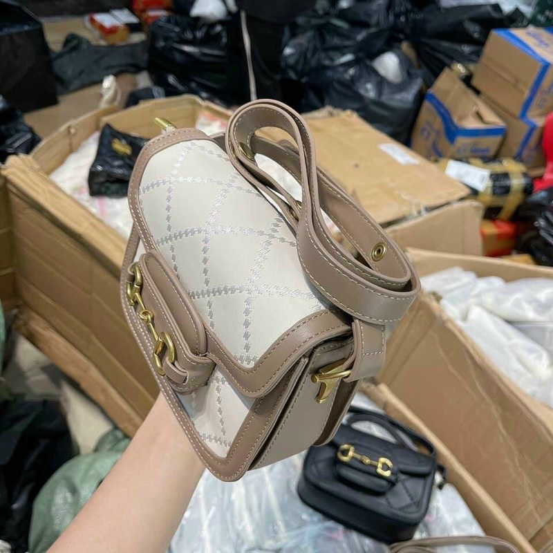 Túi Hà Hồ trần trám Quảng châu bản đẹp size 20 HOT 2021