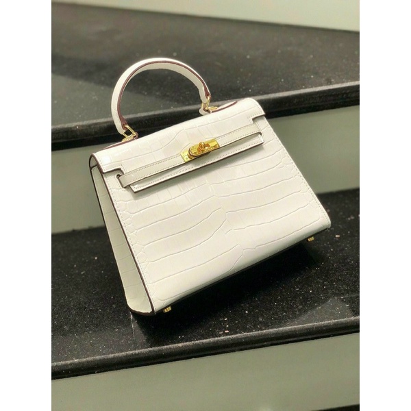 Túi xách nữ sz 21-25hàng full hộp , tặng kèm khăn lụa