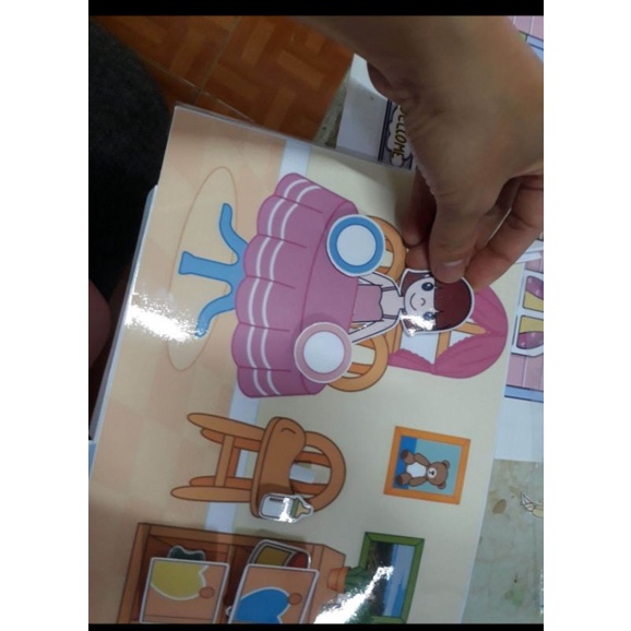 GIA ĐÌNH BÚP BÊ GIẤY