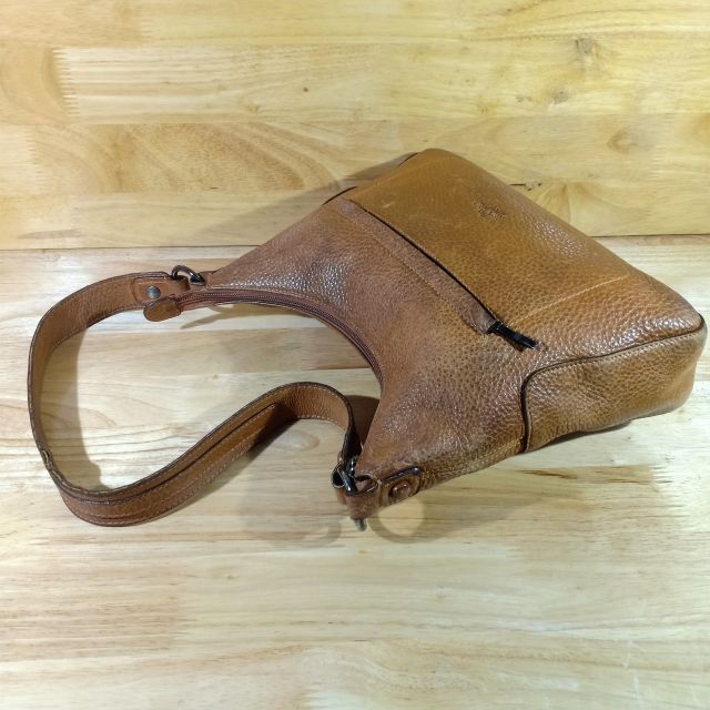 Túi đeo vai da thật secondhand  120509