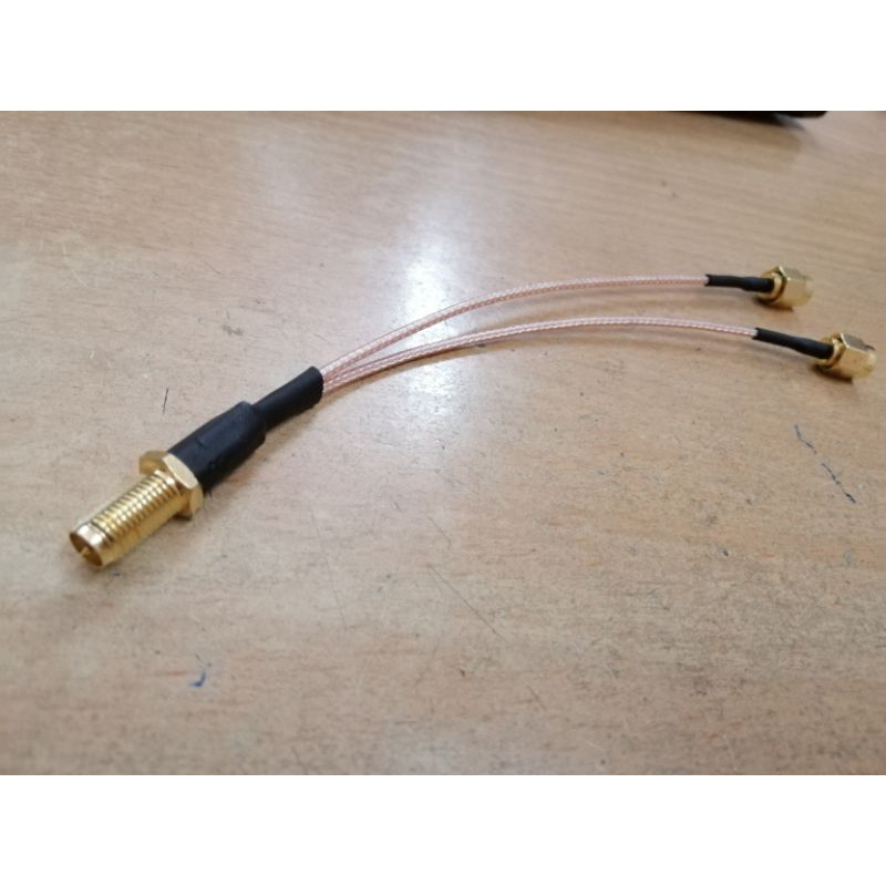 Dây chia tín hiệu Anten đầu SMA cái lỗ 1 ra 2 đường SMA TS9 cho cục phát Wifi sim 3G 4G