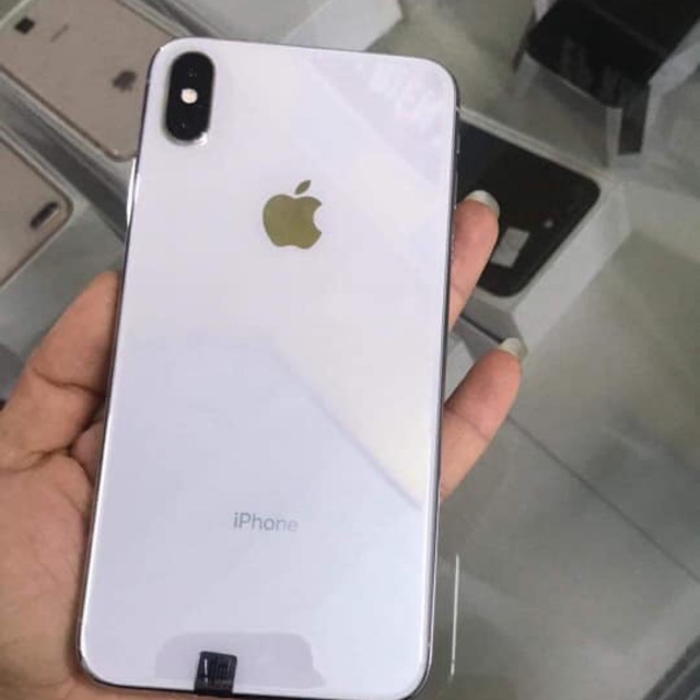 Điện thoại iphone xs max 64g