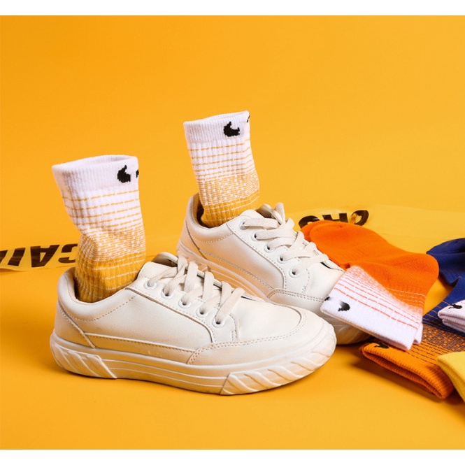 Vớ bông khăn đáy Nike cao cổ Unisex nhiều màu, phong cách thể thao, trẻ trung và năng động.