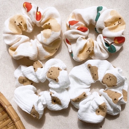 [Handmade] Scrunchies cột tóc, buộc tóc tiểu thư hình gấu màu be dễ thương cho bạn nữ