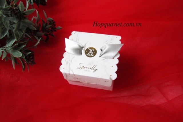 Set 50 hộp quà cao cấp vip ép kim cực đẹp làm quà cảm ơn tiệc cưới và sự kiện | BigBuy360 - bigbuy360.vn