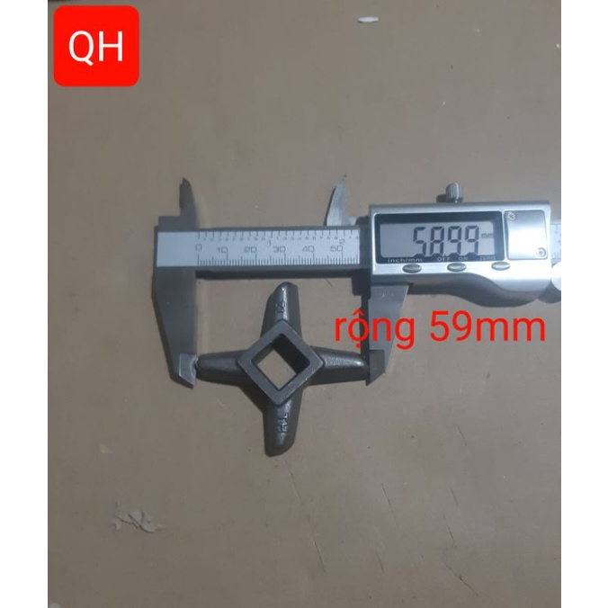 Dao và xàng đầu đùn 12lỗ 4 ly - làm cám chim cám gà  xay thit,xay cua
