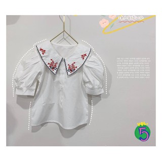 Áo sơmi trắng cổ thêu hoa cho bé, áo sơmi cộc tay hàng Quảng Châu