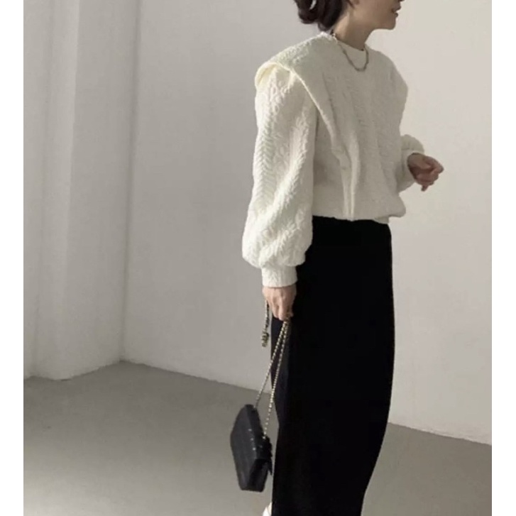 Áo dập nổi cách điệu cực xinh | BigBuy360 - bigbuy360.vn