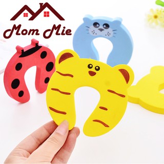 Miếng xốp chặn cửa tránh kẹt tay bé hình thú - K066