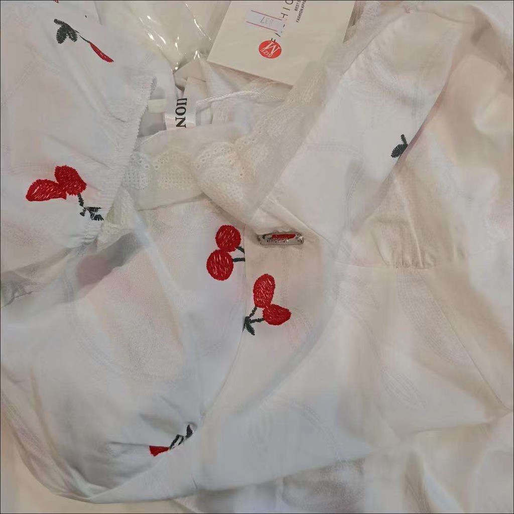 Đầm xòe tay bo phồng thời trang nữ thêu hình trái cherry 2022