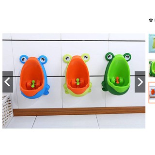 BÔ TIỂU ĐỨNG CHO BÉ TRAI