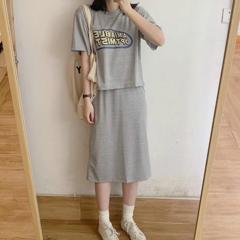 SUXI Bộ Áo Thun Ngắn Tay In Chữ + Chân Váy Trơn Màu Xinh Xắn Dành Cho Nữ