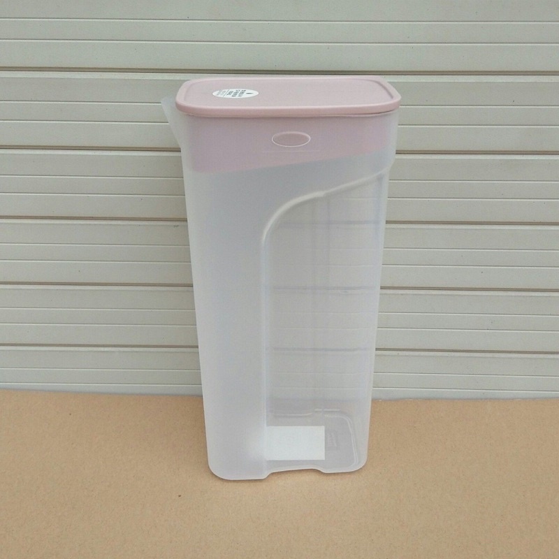 Bình đựng nước Lock lock 1,4l - quà từ friso