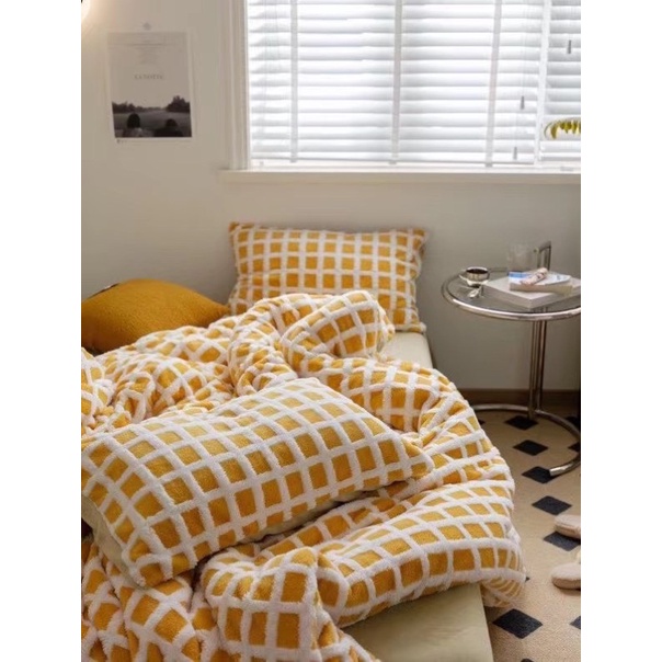 Set Bộ Vỏ Chăn Ga Gối Nỉ Nhung Sữa Kẻ Ô Cao Cấp, Chất Nhung Mềm, Ấm Áp_shinbedding