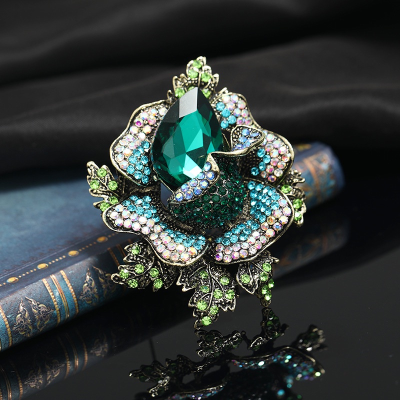 Ghim Cài Áo Hình Hoa Đính Đá Pha Lê Cao Cấp Phong Cách Hàn Quốc Sang Trọng
