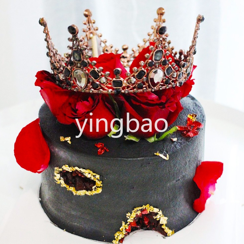Phụ Kiện Trang Trí Bánh Kem Hình Vương Miện Đính Pha Lê Đen Sang Trọng