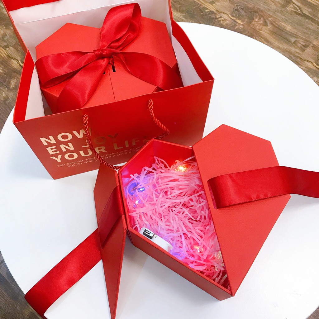 Hộp Quà Đựng Son Mỹ Phẩm Quà Tặng | BigBuy360 - bigbuy360.vn