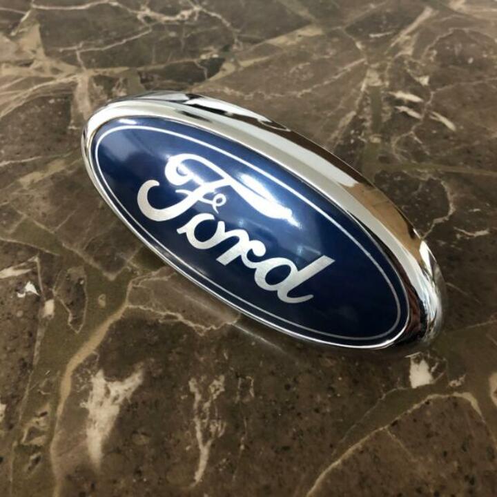 1 chiếc Logo kích thước 14.5*6.5cm biểu tượng trước và sau xe ô tô Ford mã KLJ1465 (có chân cài)