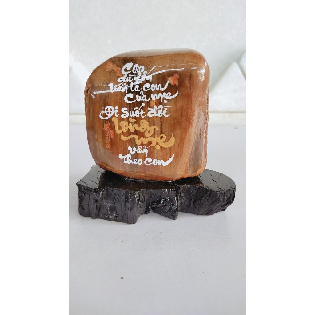 Thư Pháp trên Gỗ Hóa Thạch 100% tự nhiên-Giá gốc tại xưởng-KL: 0.5kg -Cao: 10cm -Rộng: 10cm