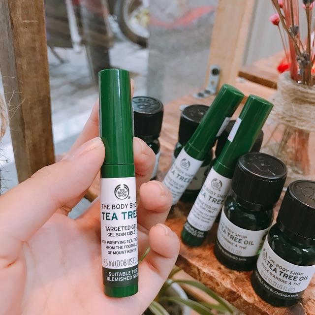 GEL CHẤM MỤN THE BODY SHOP TEA TREE TARGETED GEL