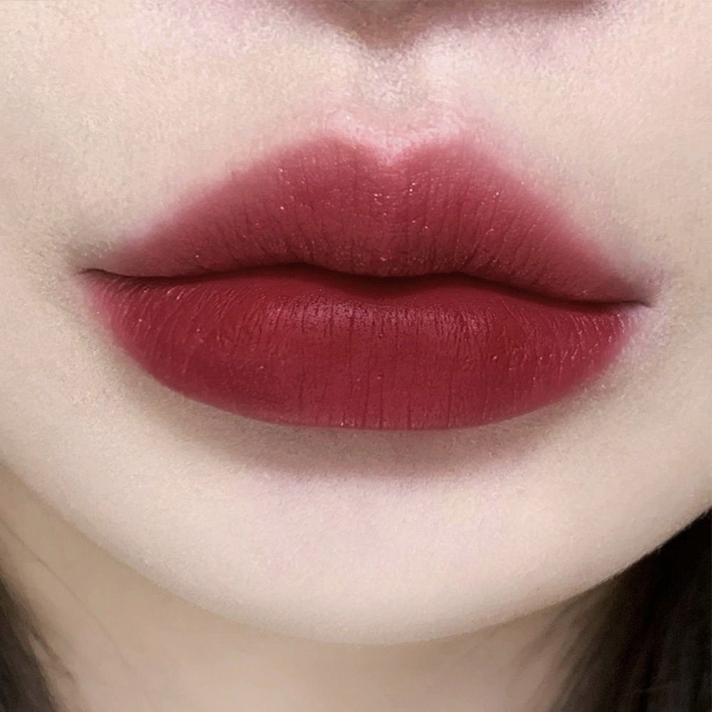 Son Môi Kiêm Bút Kẻ Viền Môi Hai Đầu Lâu Trôi Không Thấm Nước Qipin Mangogo