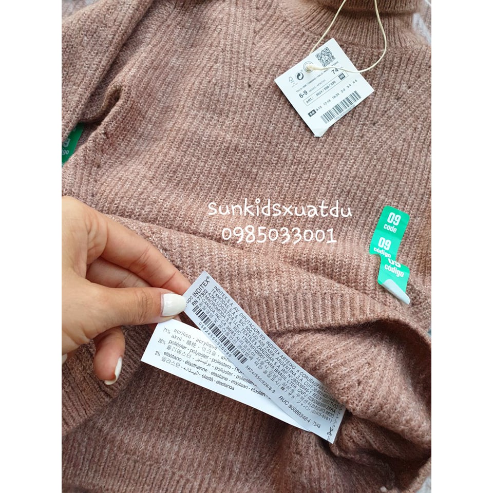 Đầm len Zara nâu cổ lọ