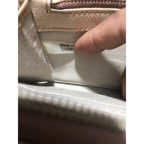 Ví hiệu hàng si tuyển