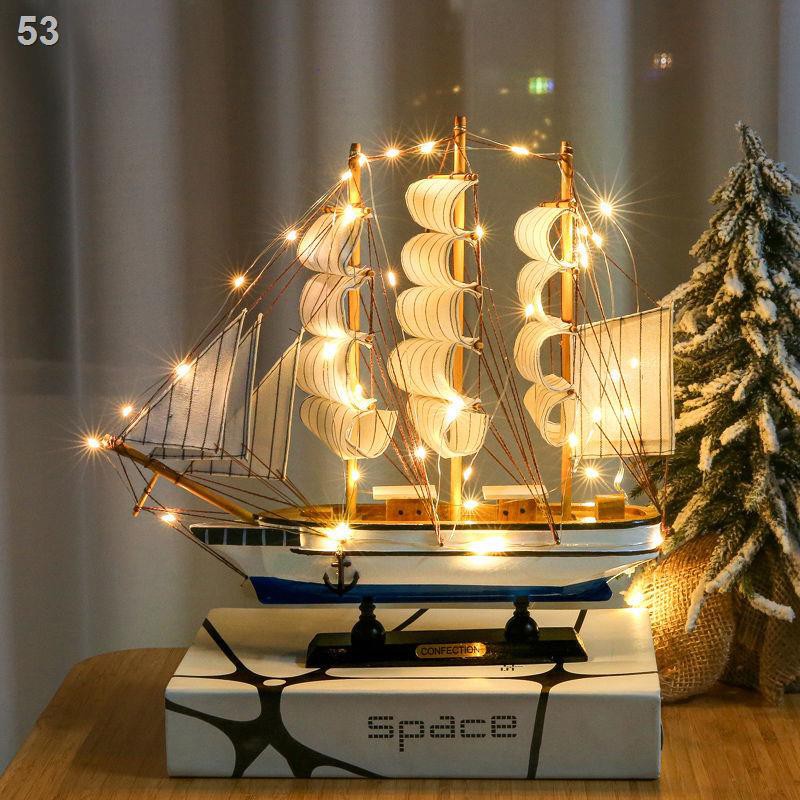 Đồ trang trí mô hình thuyền buồm thuận xuôi gió dành cho nam sinh và nữ quà tặng ngày tốt nghiệp với đèn bằng g