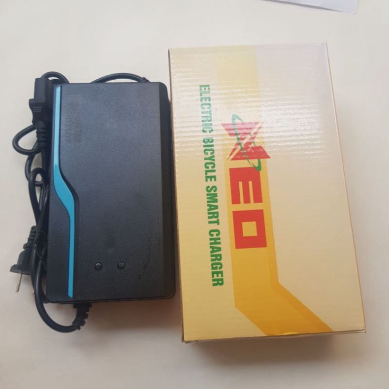 [VIDEO THẬT] Sạc Xe Đạp Điện 48V 12-14AH XE ĐIỆN HUY | BigBuy360 - bigbuy360.vn