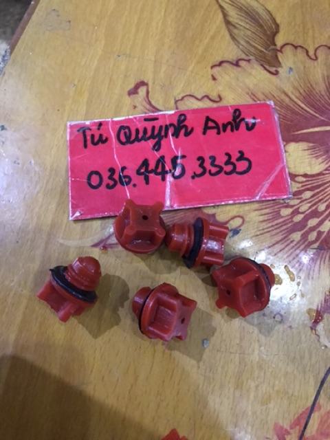 Nút nắp bình ắc quy đồng nai, 28, N30 đã qua sử dụng