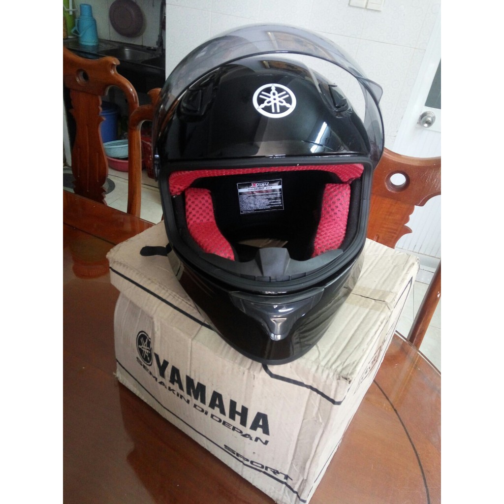 mũ bảo hiểm Fullface yamaha nk theo xe R15 V3 từ indonesia ( đen bóng)