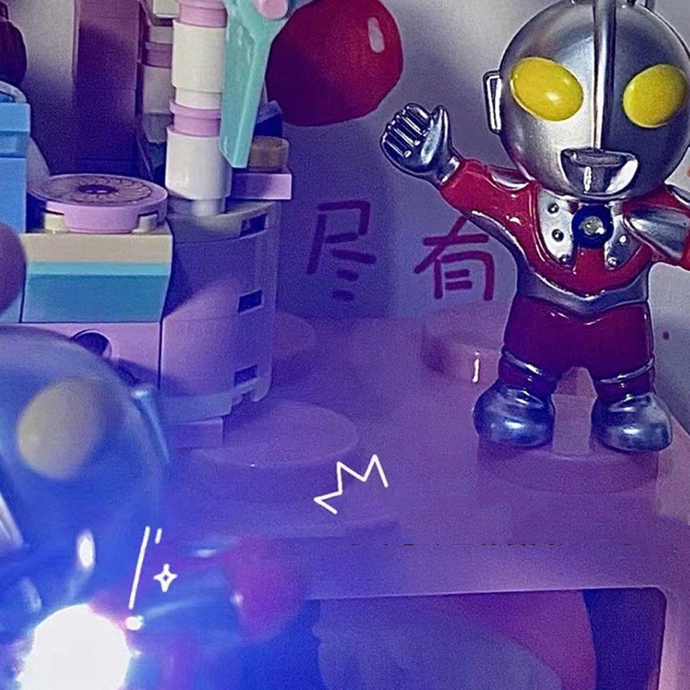LILYES Vòng cổ Mặt Hình Ultraman Phát Sáng Trong Bóng Tối Vui Nhộn Cho Nam Và Nữ