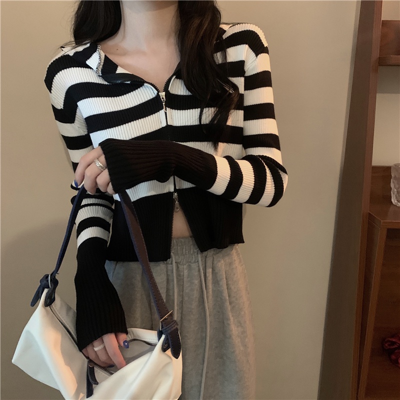 Áo khoác Cardigan tay dài hoạ tiết kẻ sọc phối khoá kéo cho phái nữ