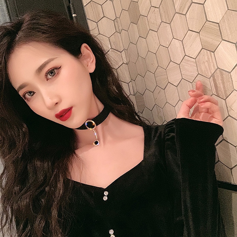 Vòng Cổ Choker Chất Liệu Da Phối Nhung Phong Cách Gothic Punk Cổ Điển