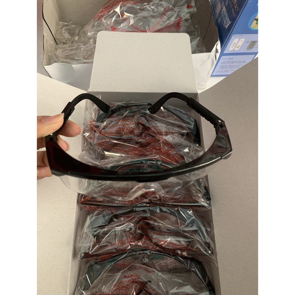 Kính bảo hộ chống bụi viền đen (điều chỉnh 3 nấc)