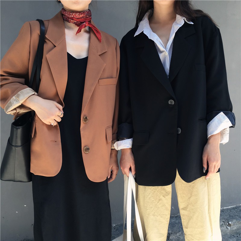 Blazer màu nâu, đen