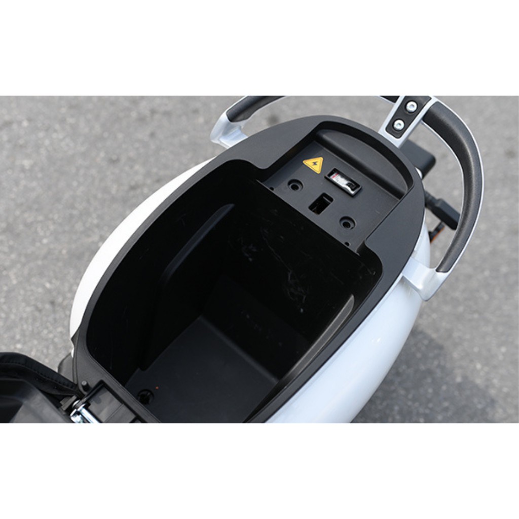 Xe Máy Điện Yadea M6I