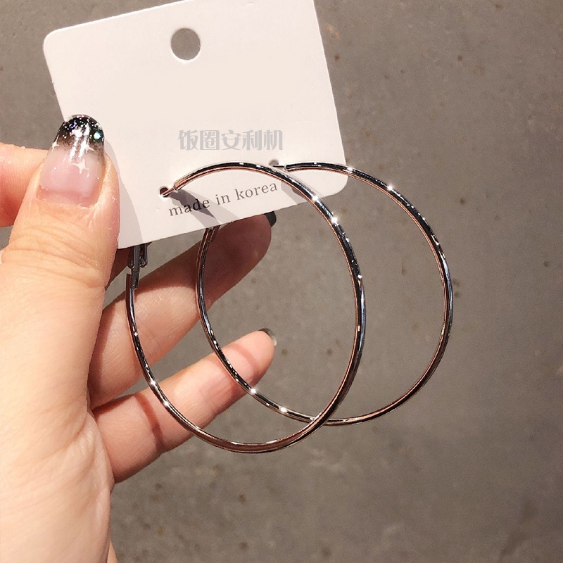 Khuyên tai bông tai nữ vòng tròn to sáng cá tính KT07