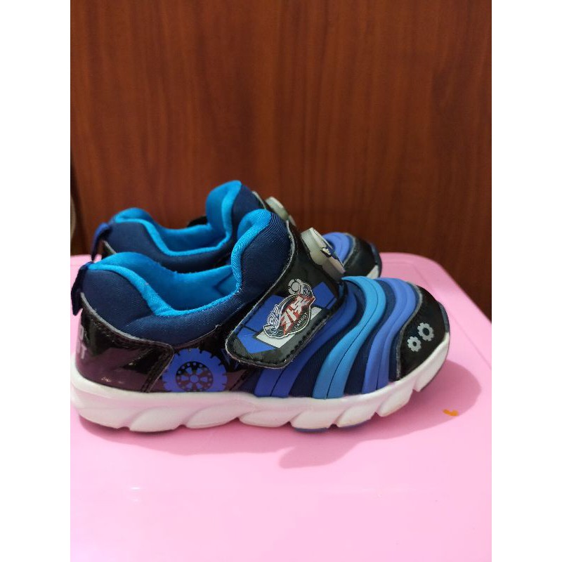 Thanh lý/ pass giầy dép bé