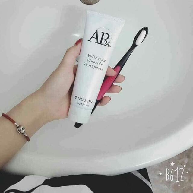Kem đánh răng AP24 Mỹ